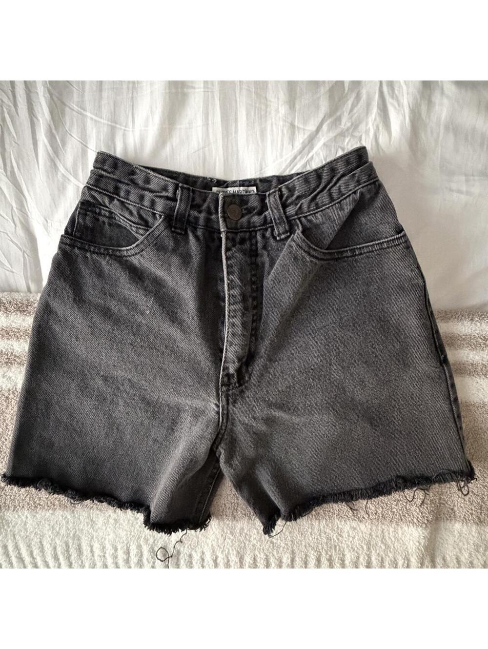 Vintage 80-90’s Black Guess denim shorts size 28 #denimshorts #guess